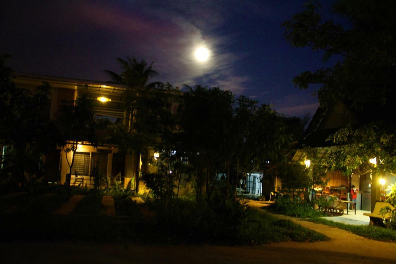 My Parents Pensión Kampot Exterior foto